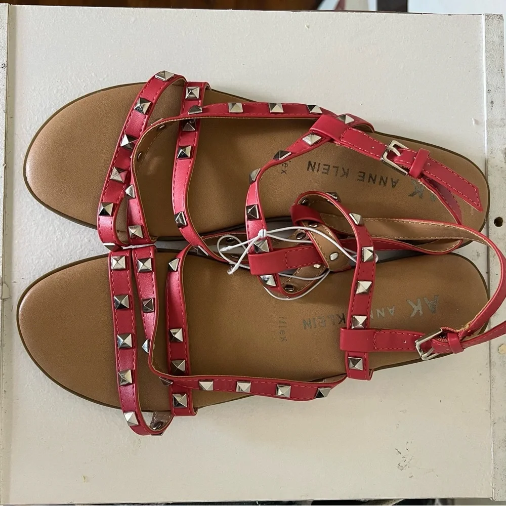 Like New Anne Klein Talulah Coral Pink Studded Flat Gladiator Sandals Sz 8.5 - Picture 4 of 9